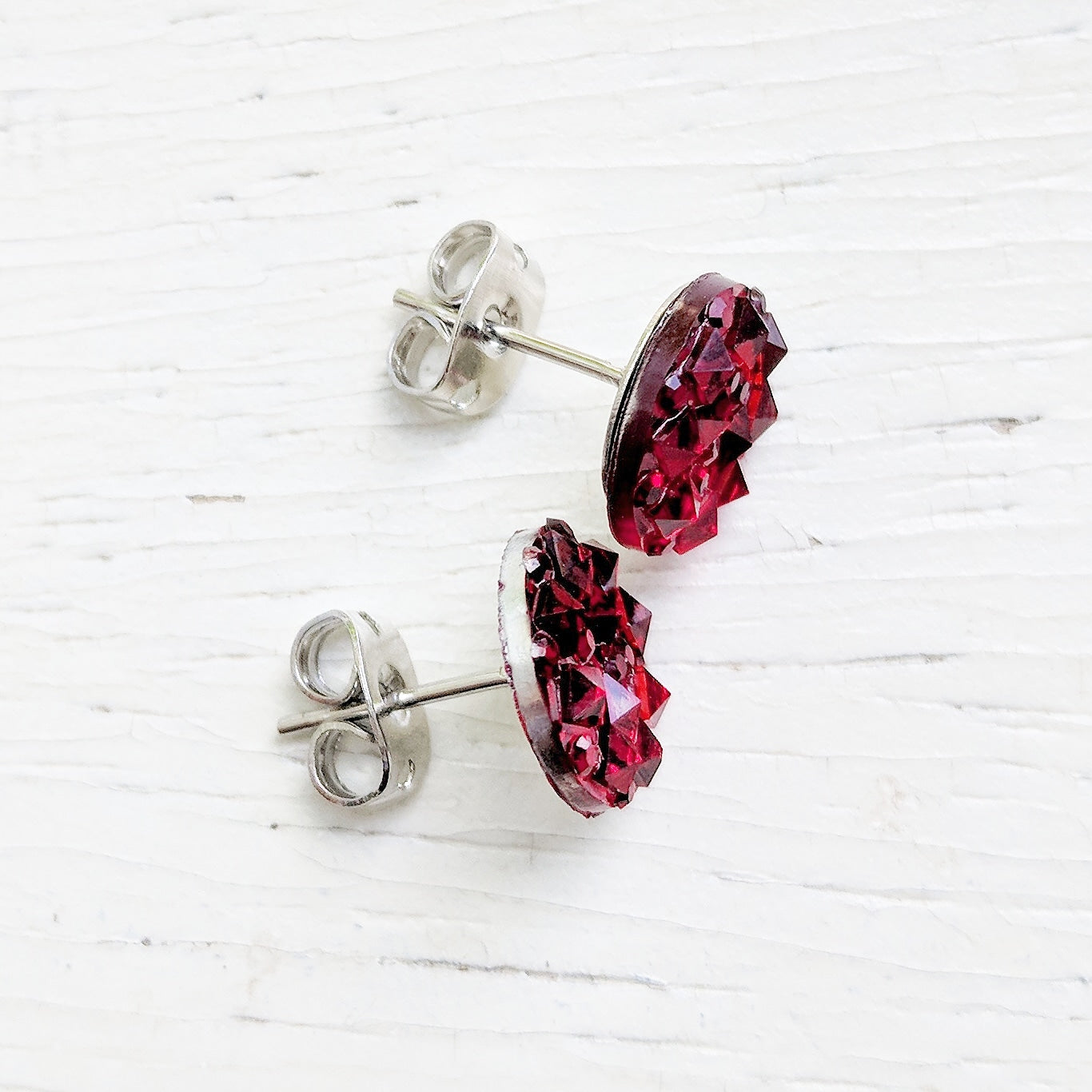 Red Sparkly Stud Earrings - Hypoallergenic